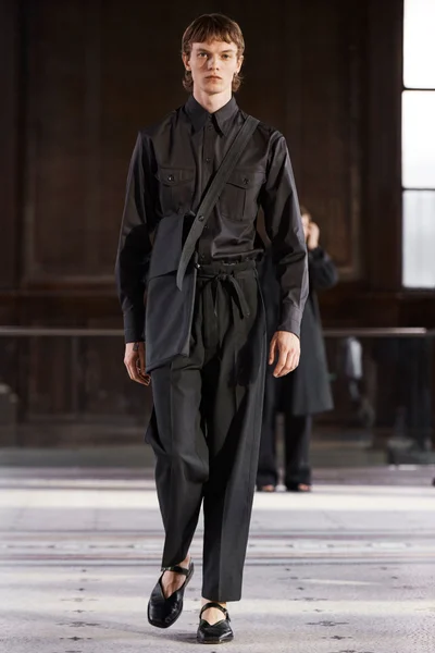 Look 29